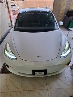 تسلا موديل 3